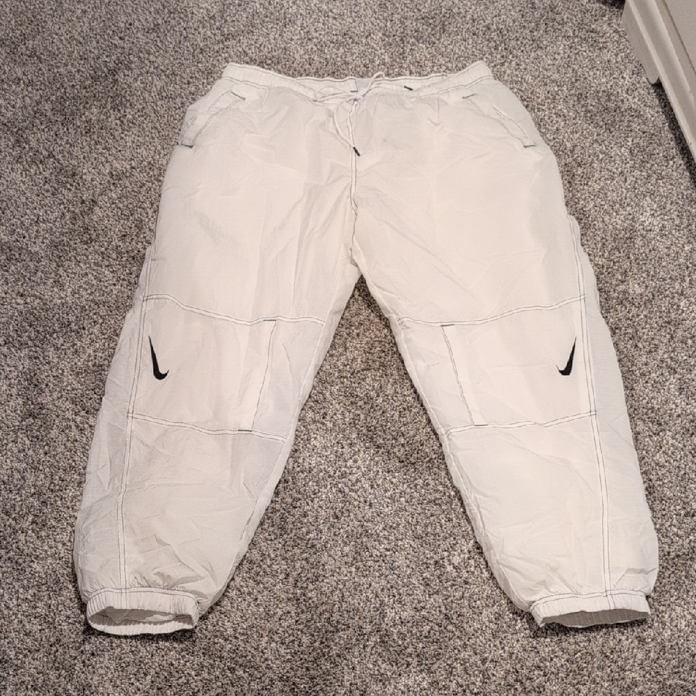 Nike Men's Off-White Joggers with Black Accents